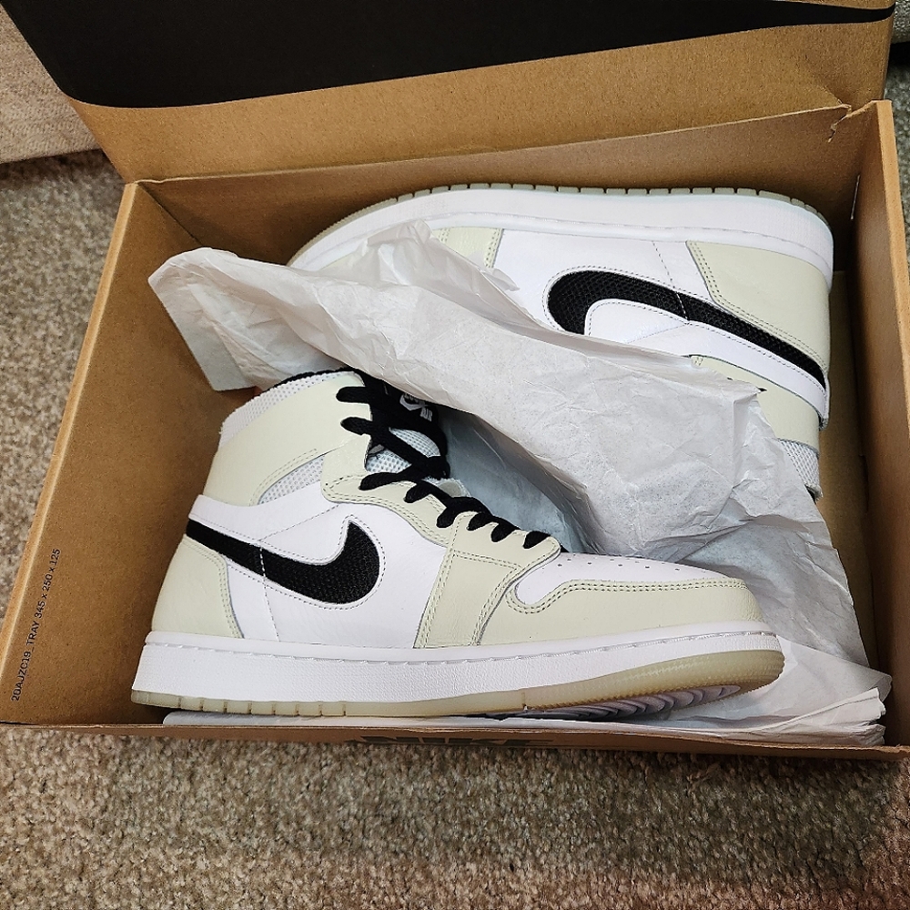 SOLD ๐ฆNike Jordan 1 Air CMFT - Light Bone - Picture 10 of 10